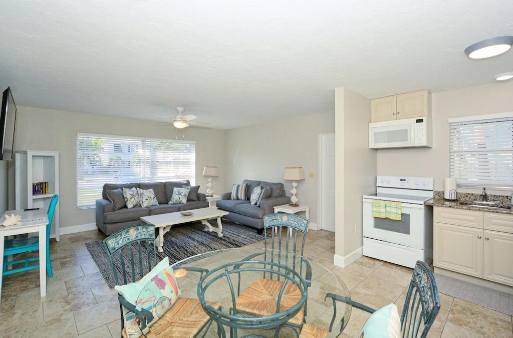 Canal 309 - Right In Siesta Key Village! מראה חיצוני תמונה